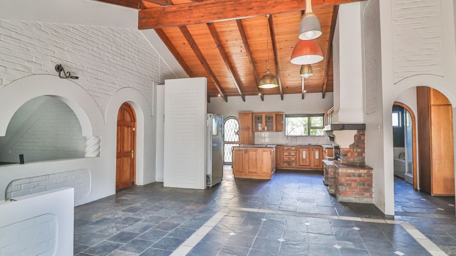 4 Bedroom Property for Sale in Blue Bend Eastern Cape